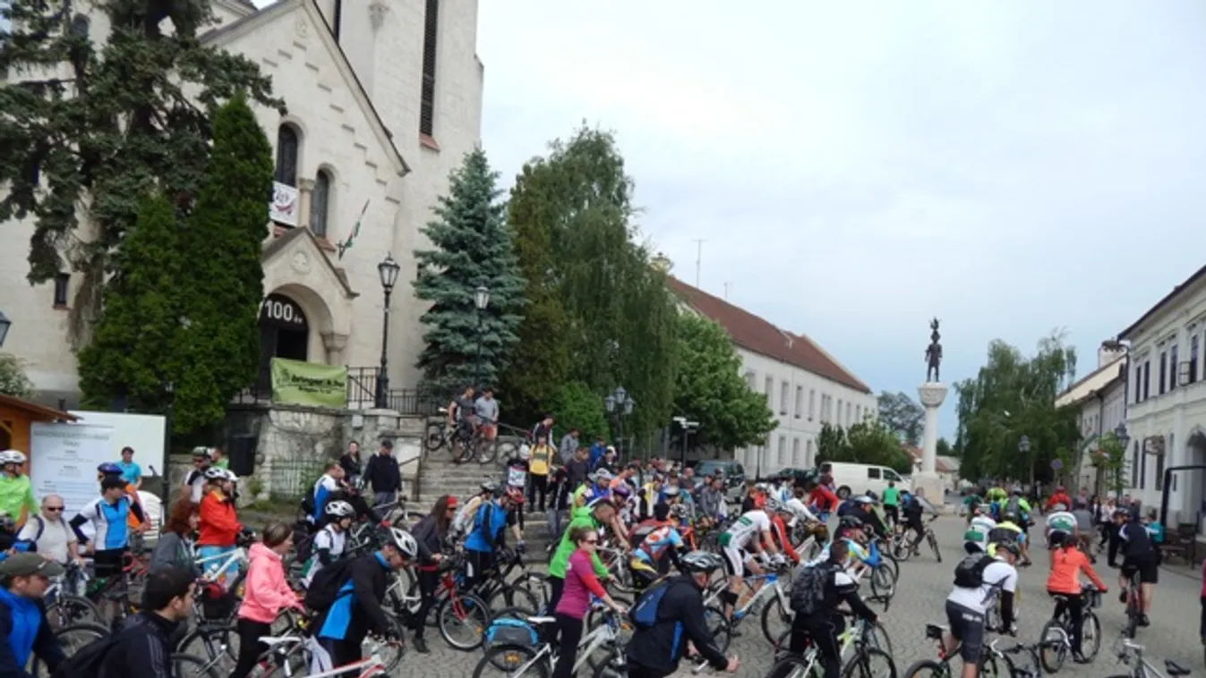 Borpincéket végigjáró bringatúrát szerveznek tokaji borászok