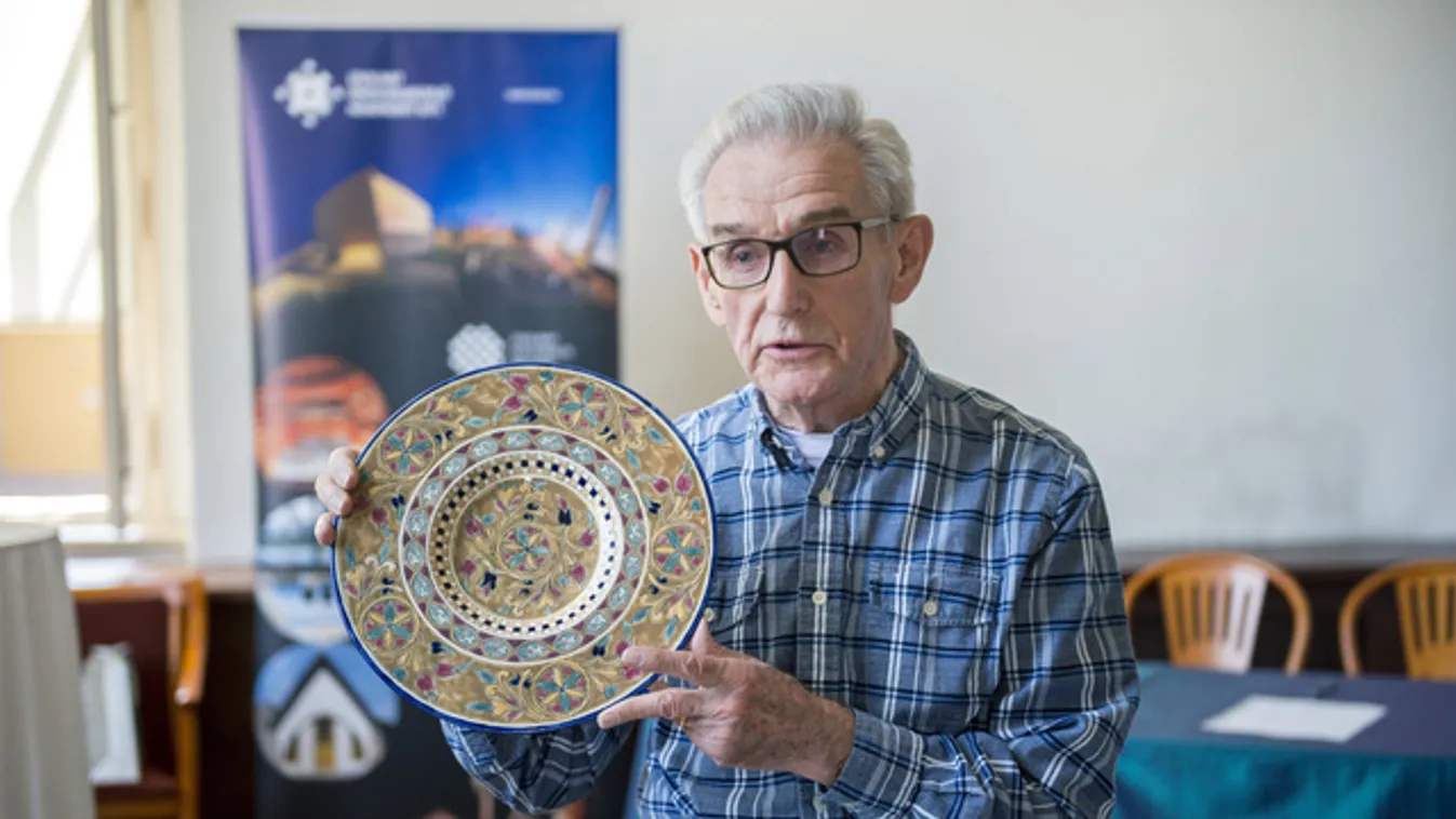 Tizennyolc új porcelánritkasággal bővült a pécsi Gyugyi-gyűjtemény
