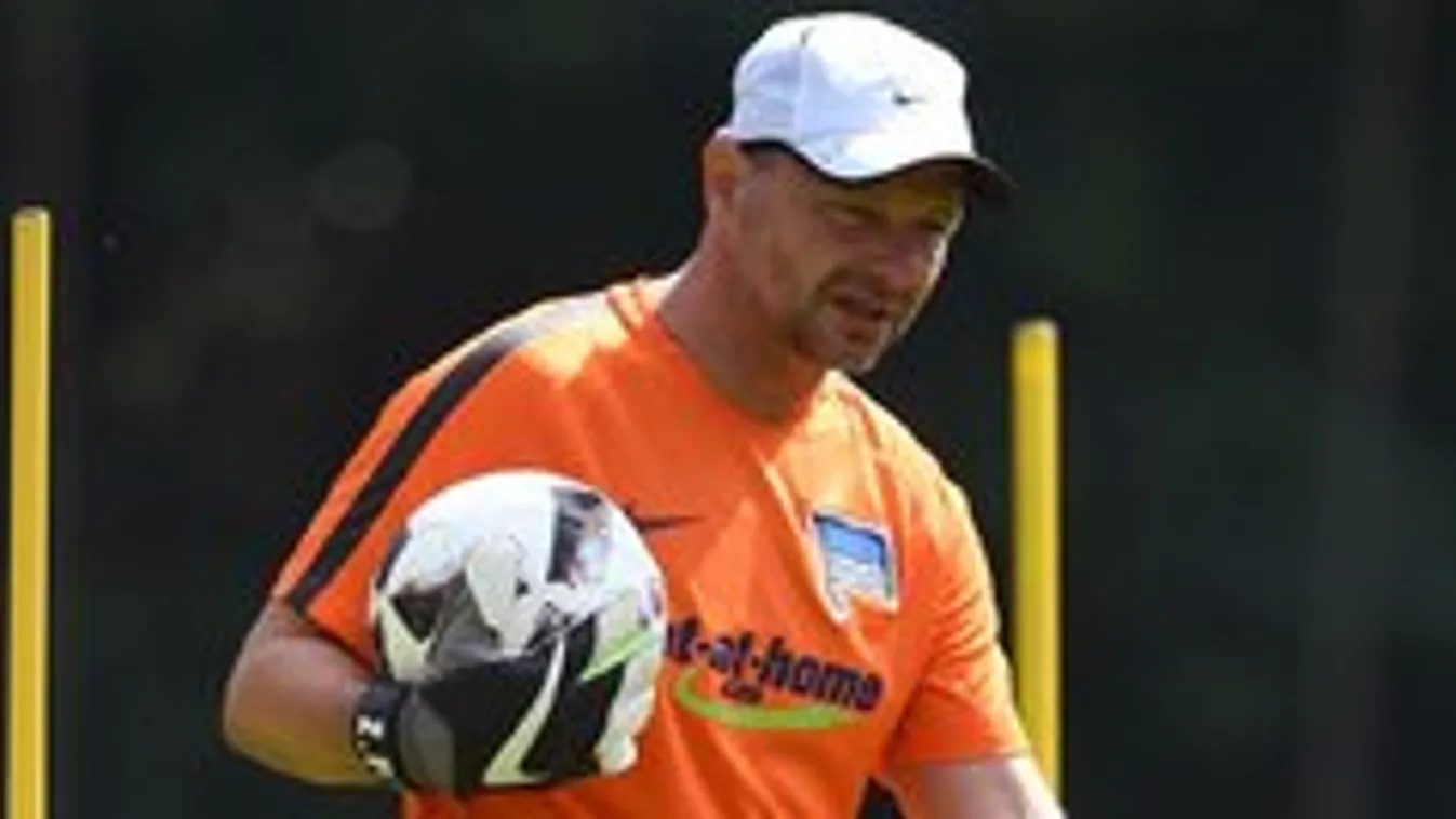 Orbán sofőrjének ajánlkozott a Hertha magyar kapusedzője