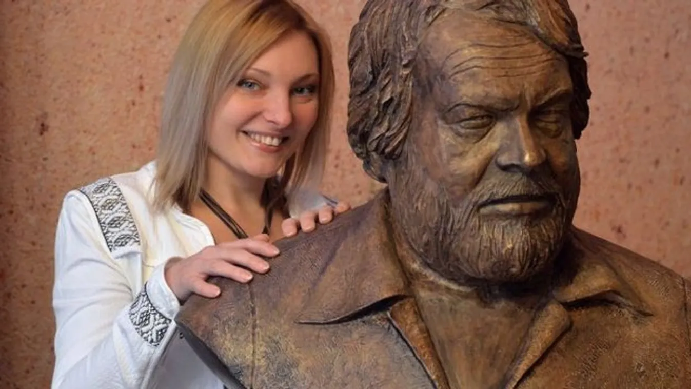 Lesz új helye a Bud Spencer szobornak