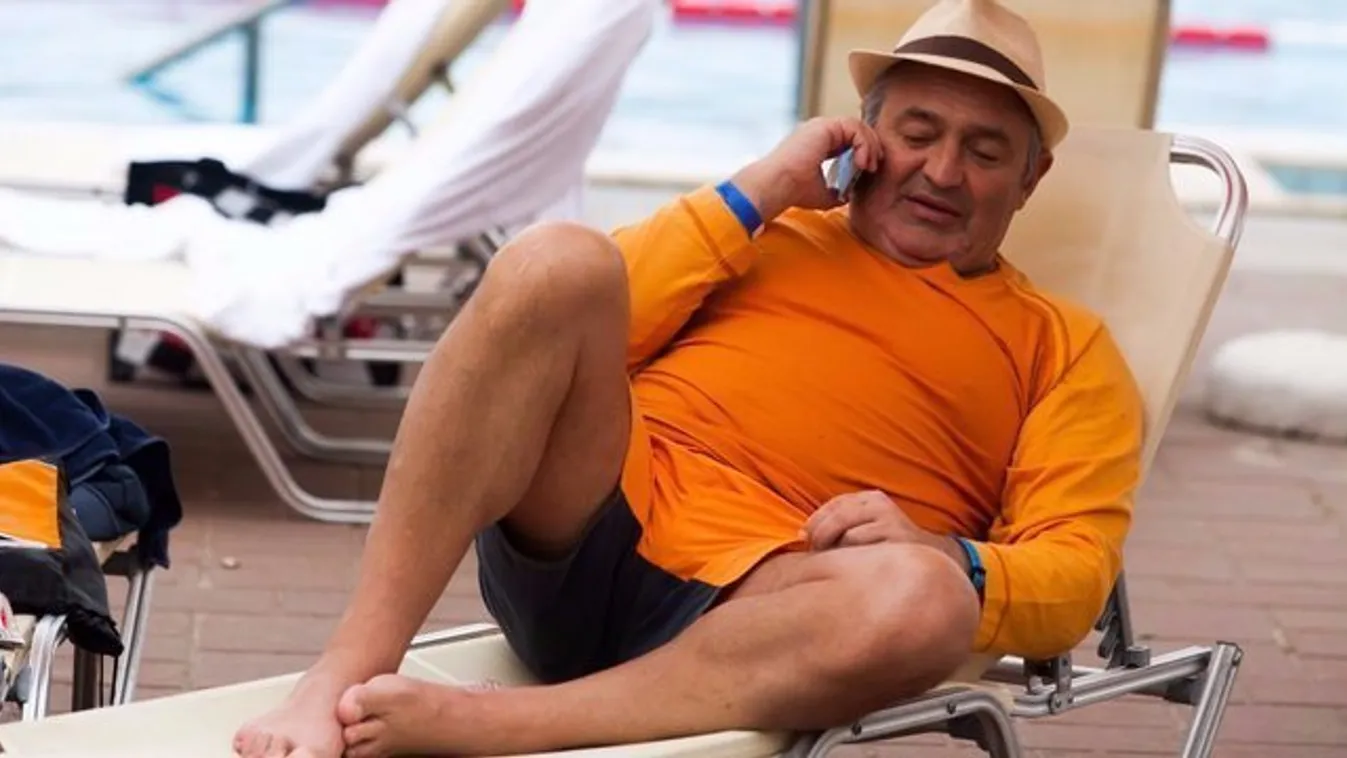 Ha nincs dolga, kocsmában kezdi a reggelt Gesztesi