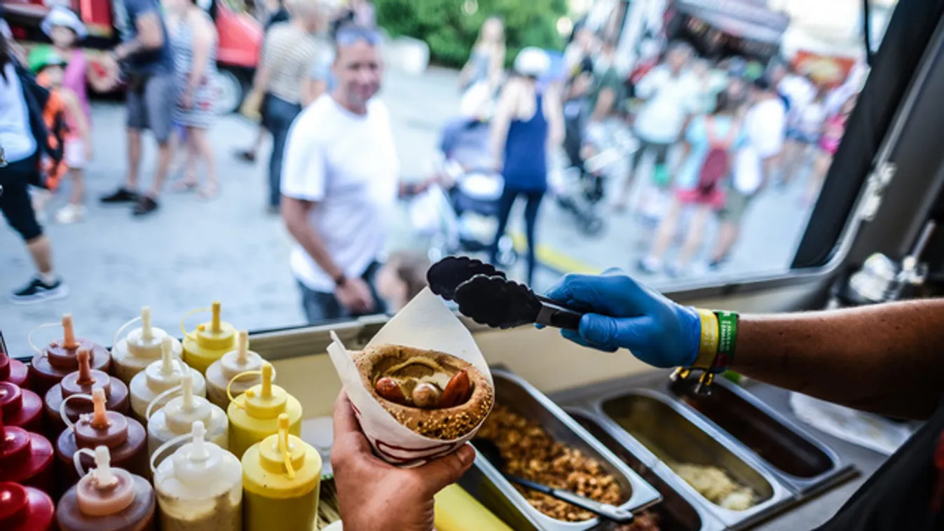 Szeptembertől már nem kell az utcára menni a street foodért