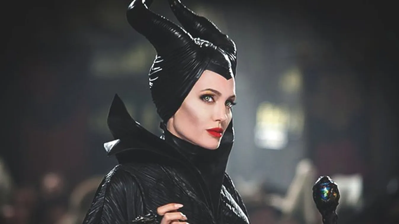 Ismét színészkedik Angelina Jolie