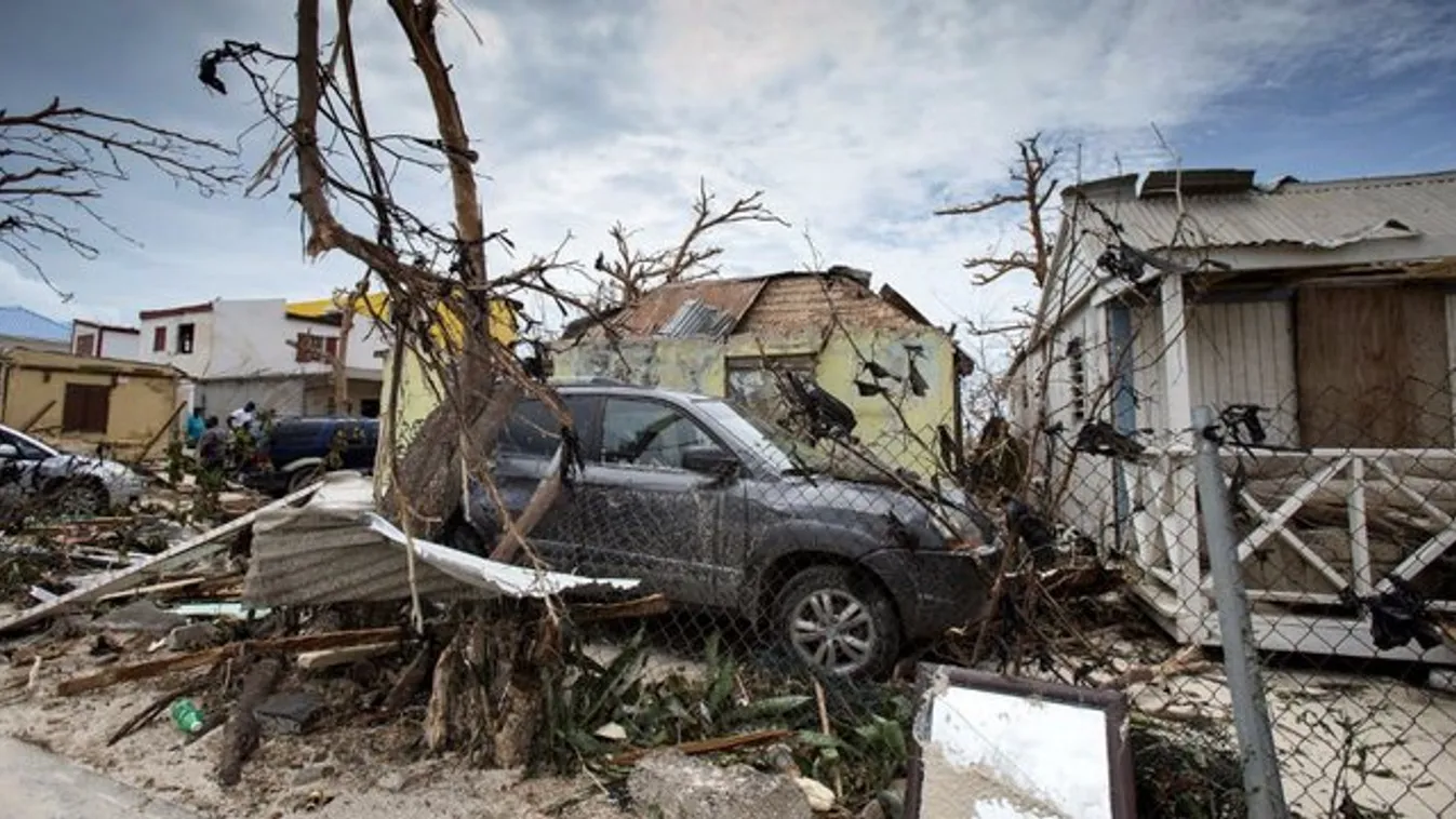 Életéért menekül több száz magyar az Irma hurrikán elől