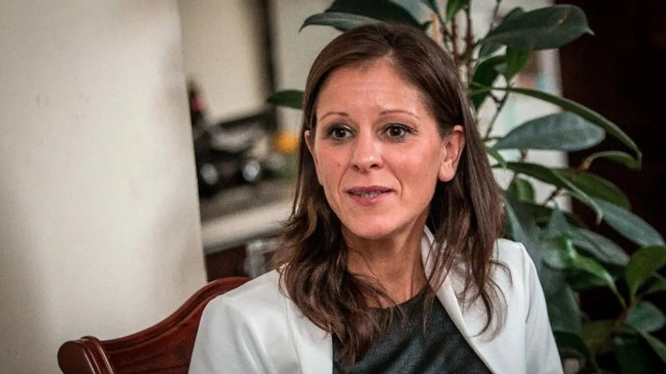 Kormányfőként is vállalna gyereket Szél Bernadett