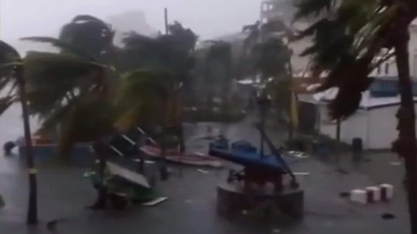 Pusztít az Irma hurrikán: tízezreket evakuáltak, halálos áldozatok is vannak