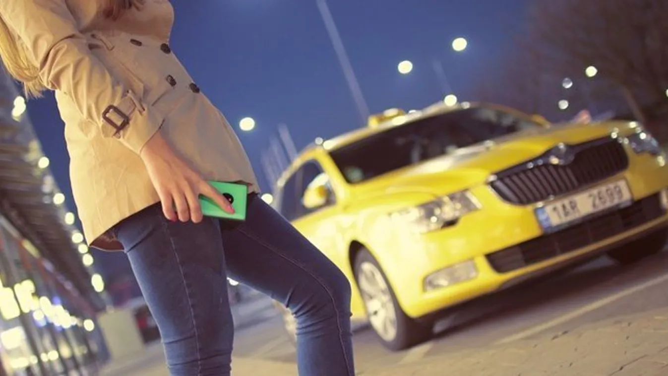 Azt hitte taxit int le, élete legszörnyűbb tévedése még pénzébe is került