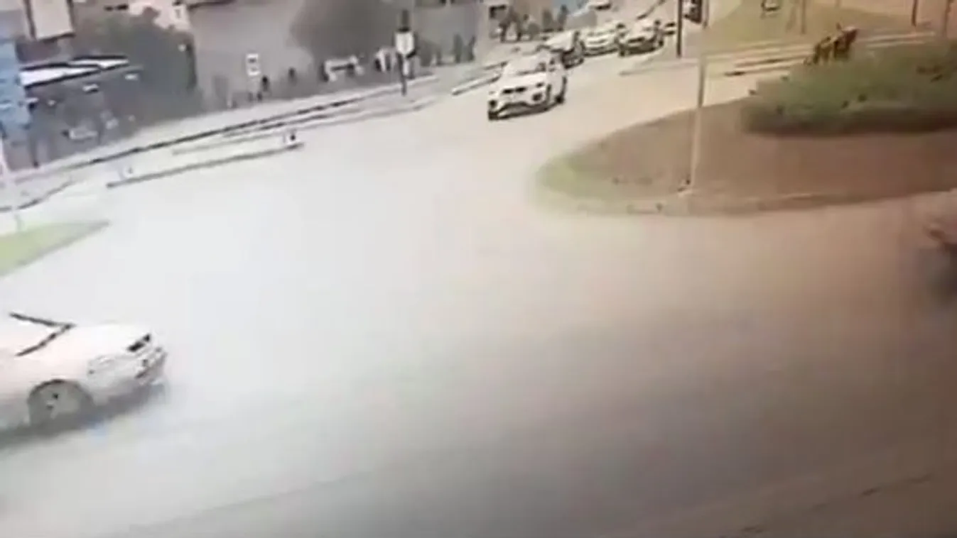 Ez a BMW-s vagy színtévesztő, vagy teljesen hülye – videó