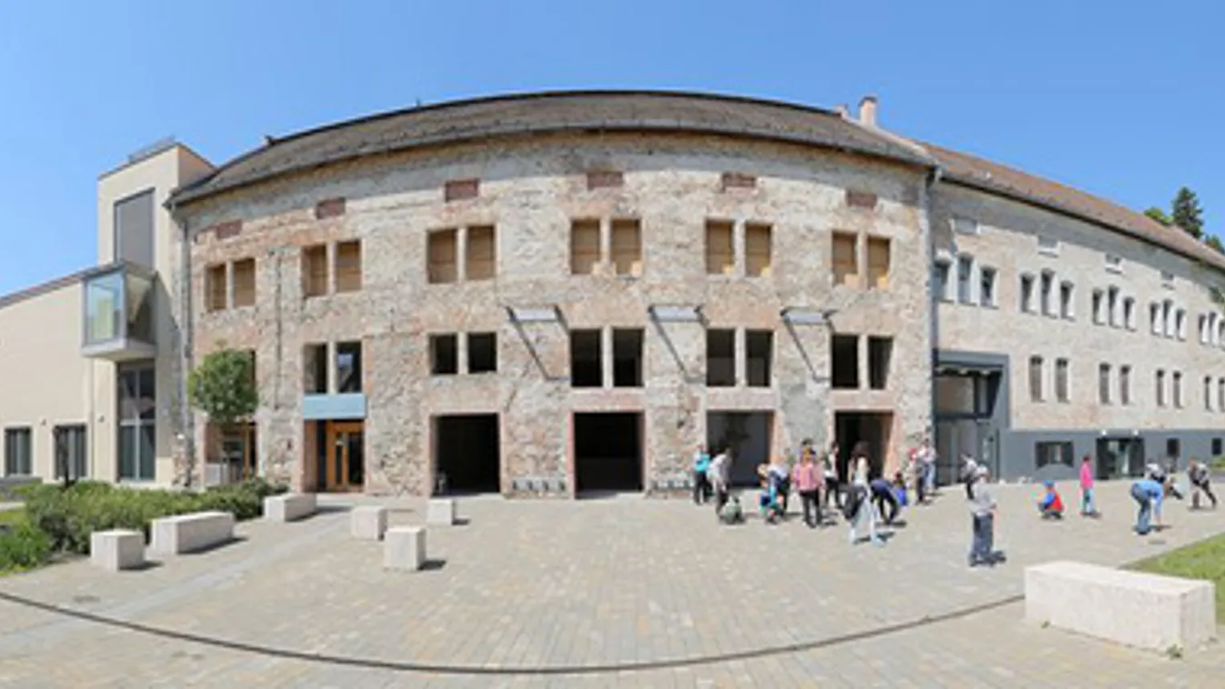 Decemberig nézheti meg a szobrászbiennale alkotásait Szentendrén