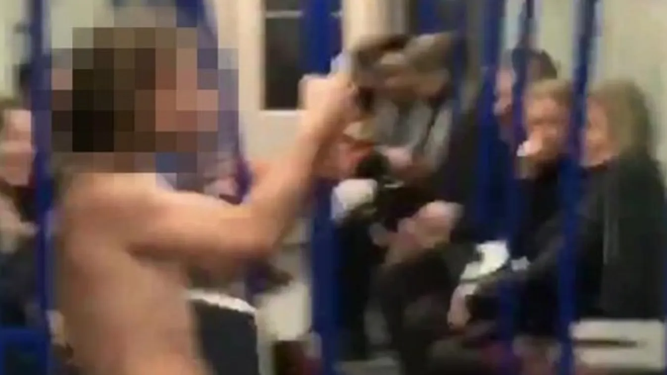 Ő nem kicsit volt meztelen a metróban