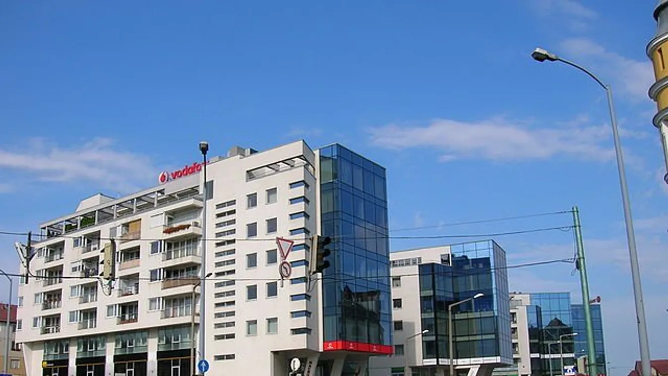 Szörnyethalt a miskolci Macropolisból kizuhant általános iskolás