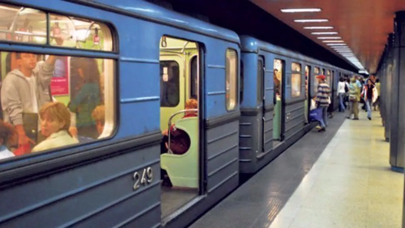 Adventkor újra járhat a 3-as metró