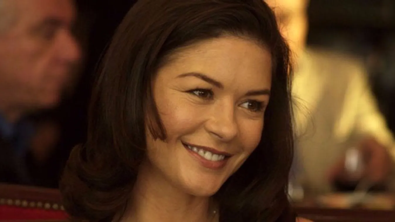 Forró pillanat: így csókolja barátnőjét Catherine Zeta-Jones - videó