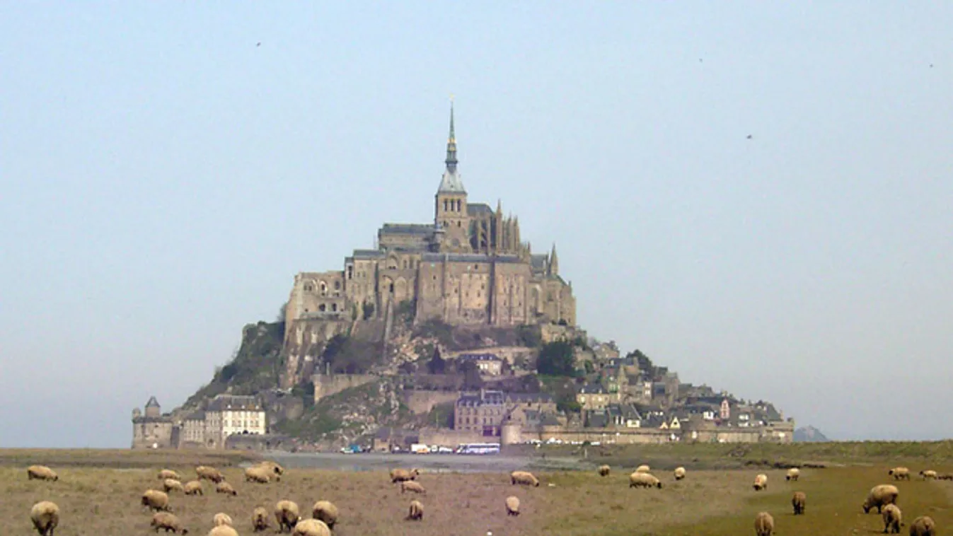 Megnyitották a turisták előtt a Mont Saint-Michel-i apátság kerengőjét