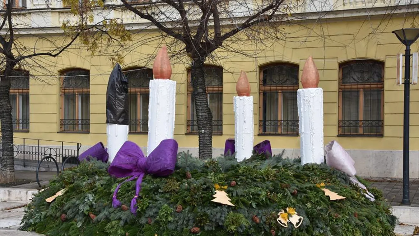 Jótékonysági karácsonyfa-díszítés és adventi falu Szolnokon