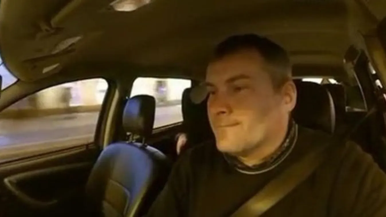 Nem bírták ki otthonig, a taxi hátsóülésén estek egymásnak – videó