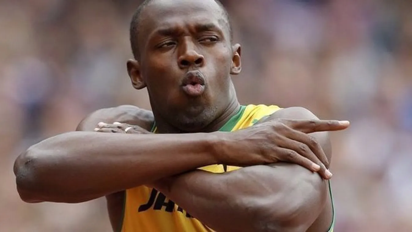 Usain Bolt ráhajt a futballra