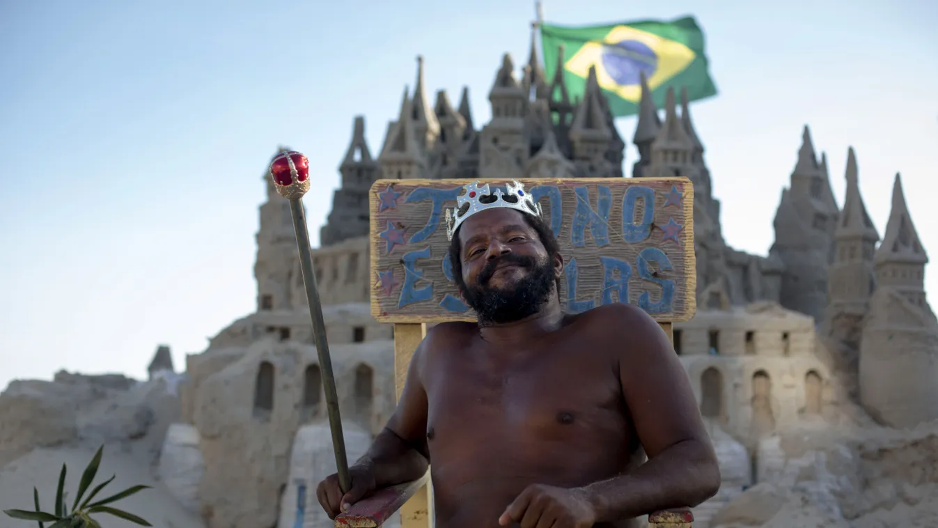 Egy férfi 22 éve él homokvárban a Rio de Janeiro-i tengerparton