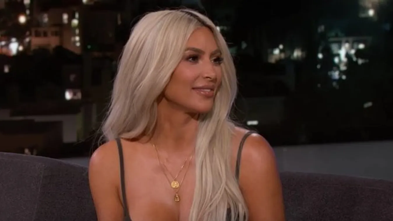 Kim Kardashian ismét vetkőzéssel akasztja ki rajongóit