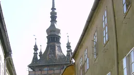 Leomlott a segesvári várfal egy szakasza