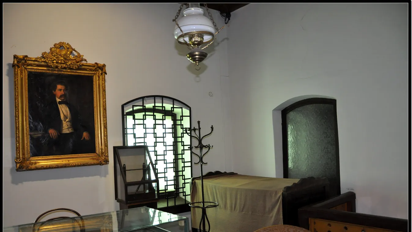 Befejeződött Arany János tárgyainak restaurációja