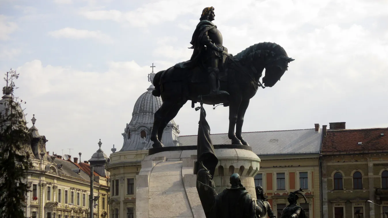 575 égő fáklyával emlékeznek Mátyás születésének évfordulójára