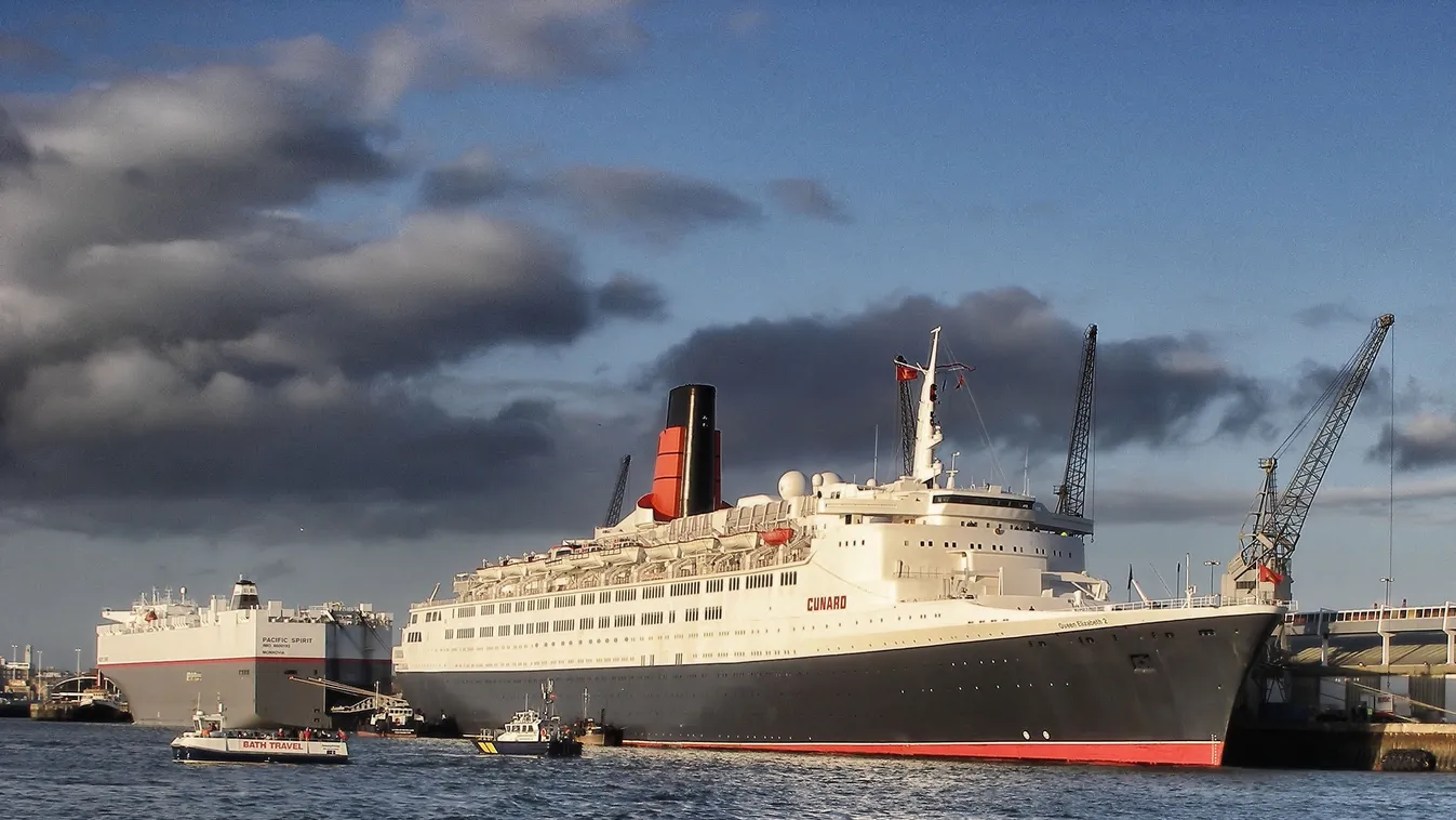 Dubajban hotel lesz a legendás Queen Elizabeth II hajóból