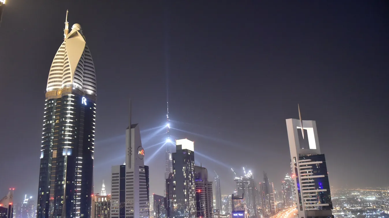 Megnyílt a világ legmagasabb szállodája Dubajban!