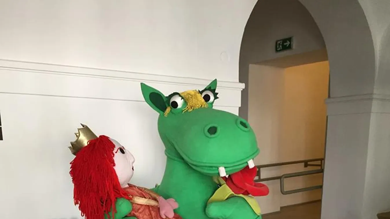 Végre szelfizhet Süsüvel!