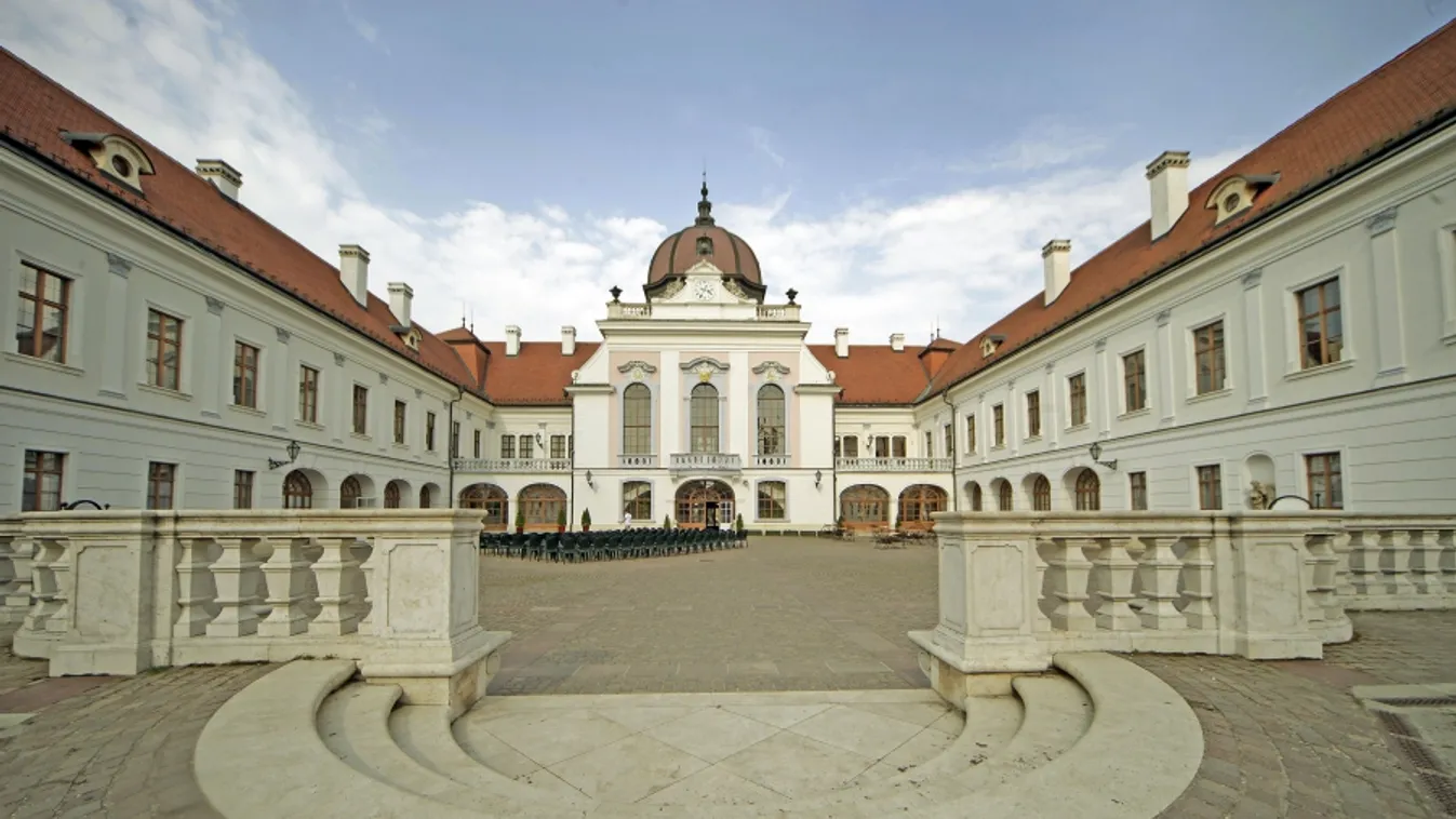 Illattúrával és kosztümös programokkal készül a hétvégére a gödöllői kastély