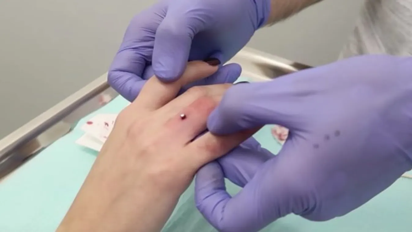 Már most fogjuk a fejünket: piercinggel mondják ki a boldogító igent?!