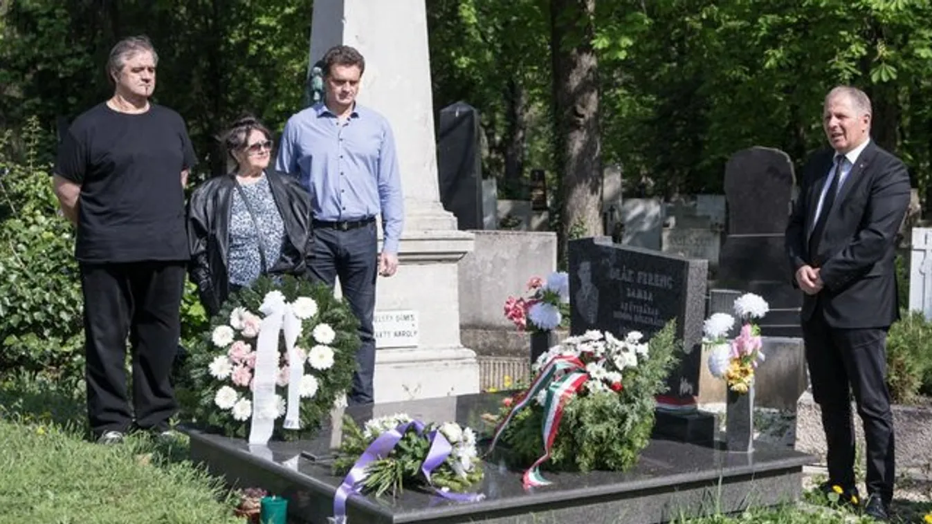 Méltó módon emlékeztek Deák Bambára