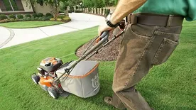 Tízezreket sem sajnál a többség egy fűnyírásért