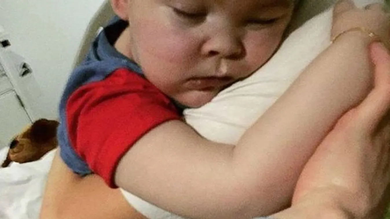A bíróság halálra ítélné a kisfiút, akire külföldön várna a túlélés