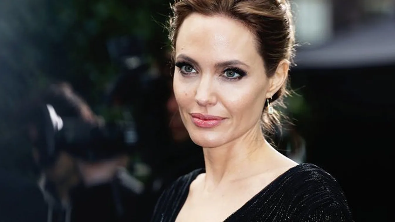 Most akkor van bármi is, amihez Angelina Jolie nem ért? fotók