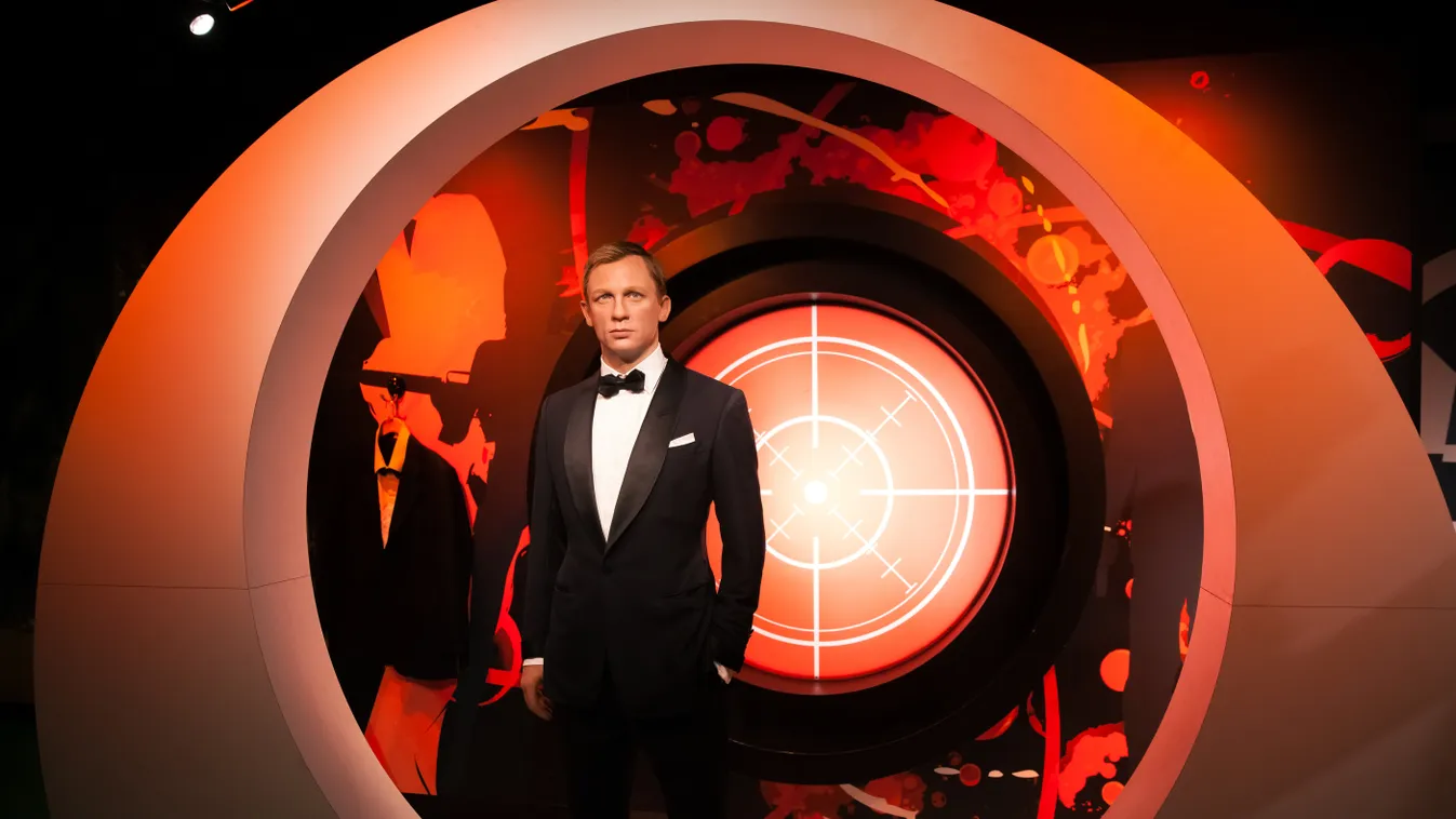 Stílszerűen egy hegycsúcs belsejében nyílik James Bond múzeum