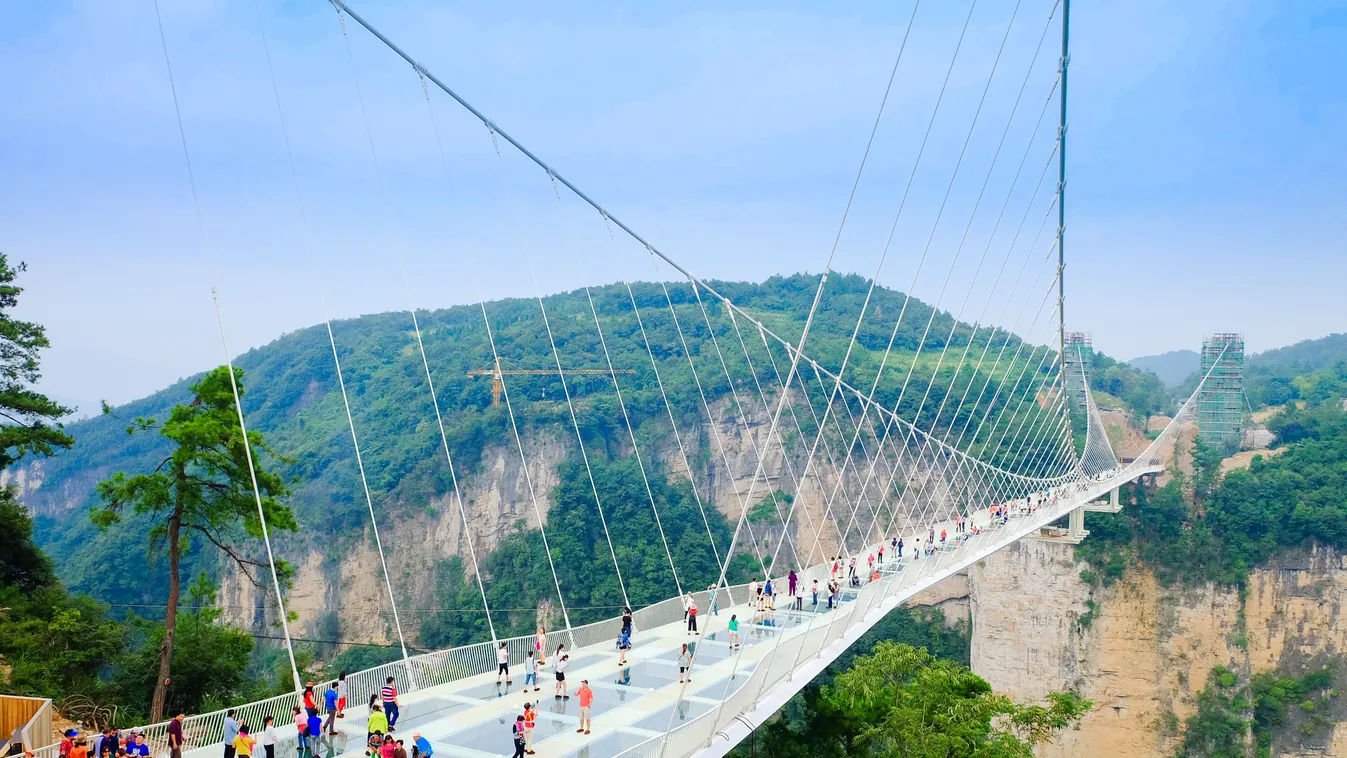 Készül a világ legmagasabb bungee-platformja