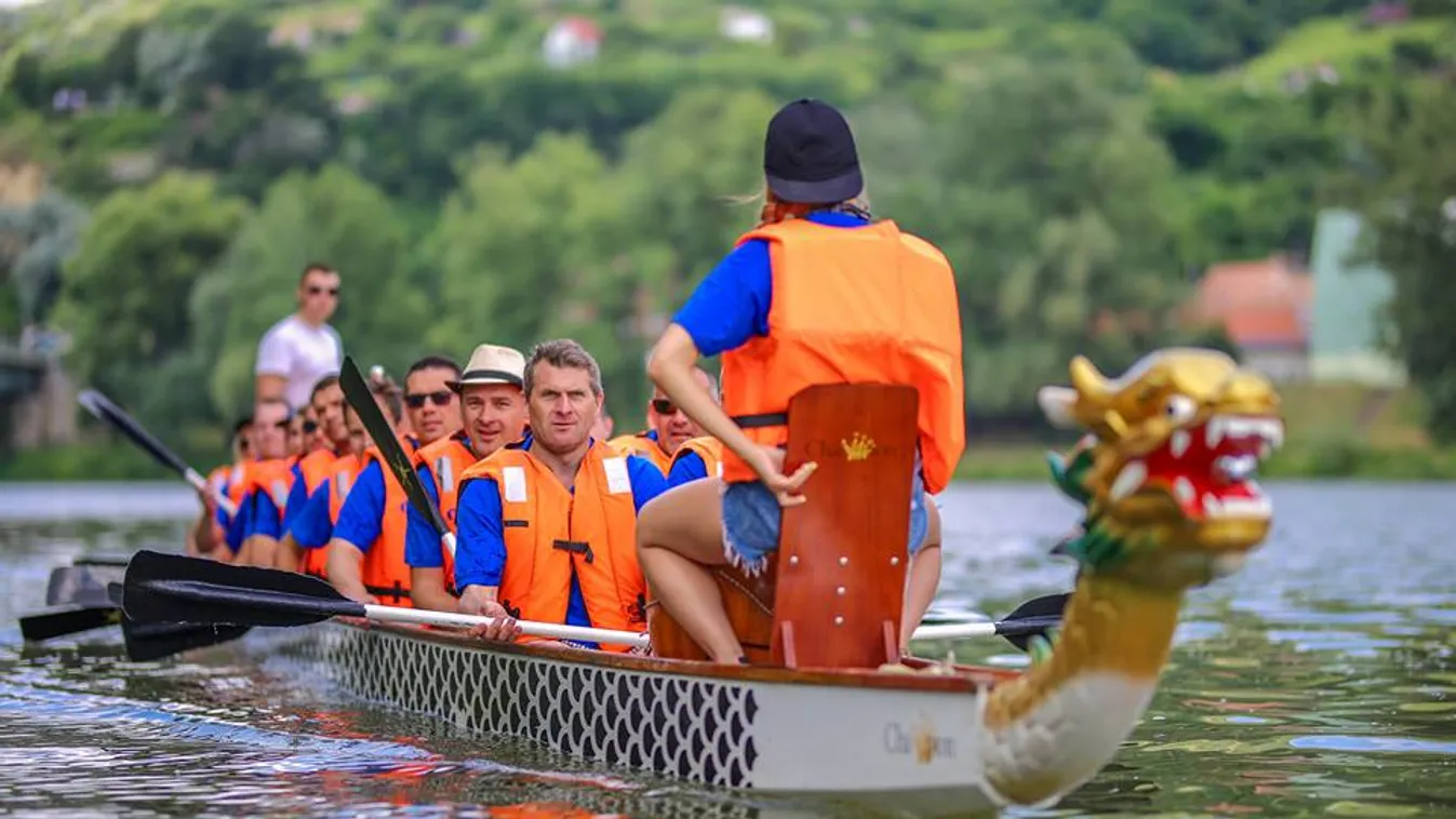 Sárkányhajósoktól dübörög a Tisza-part június utolsó hétvégéjén