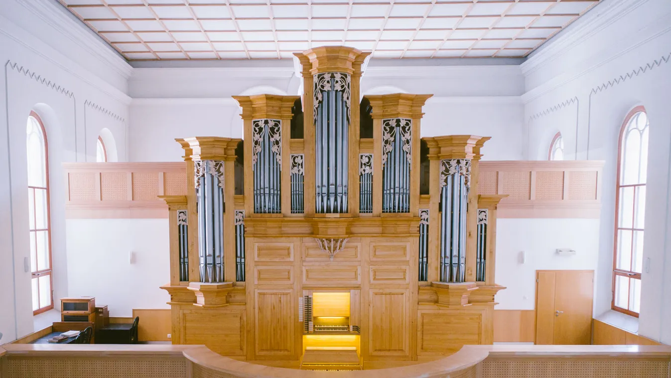 Mit szólnának egy kis klasszikus zenei maratonhoz Bach vezetésével?