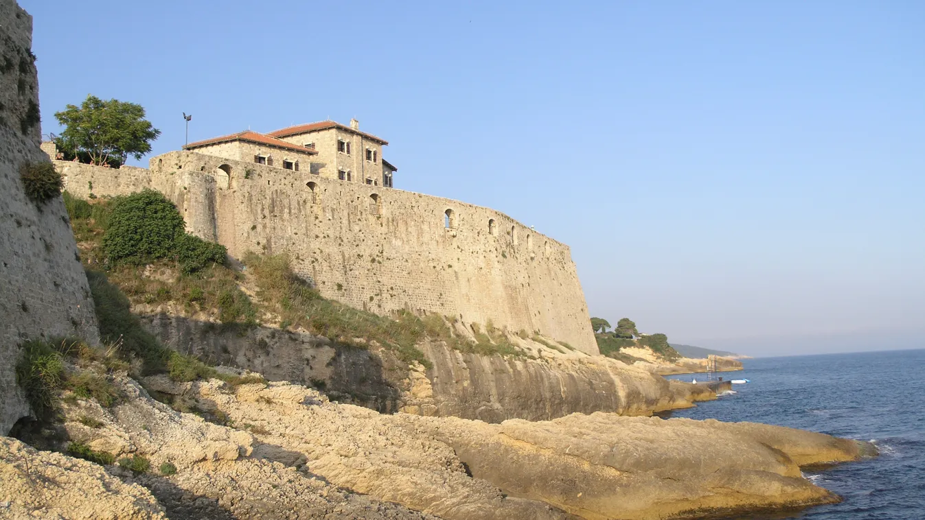 Óvakodjanak a vad strandoktól Montenegróban - mutatjuk miért