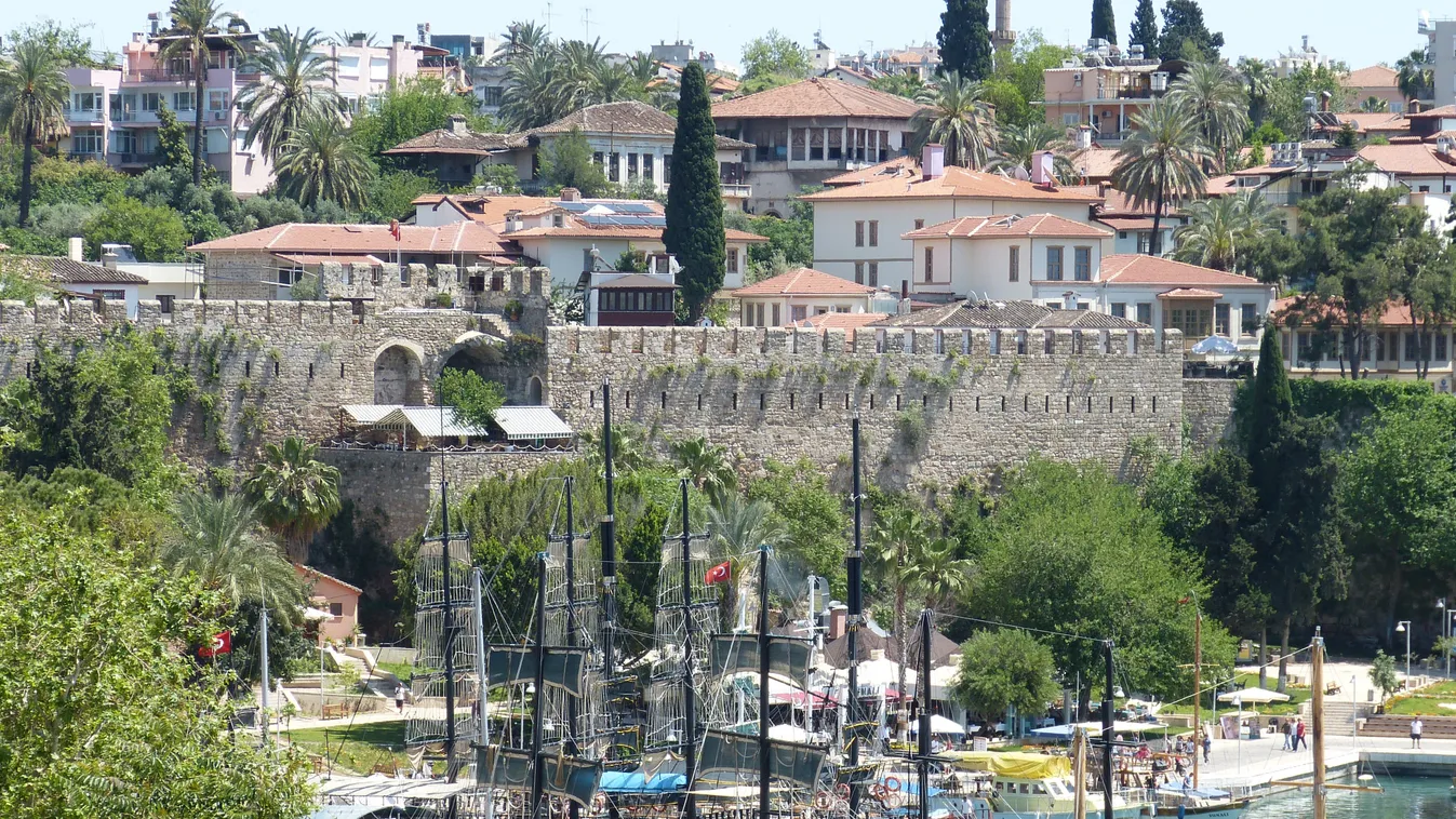 Ha látni szeretné, miért olyan csábító a történelmi Antalya, most foglaljon jegyet!