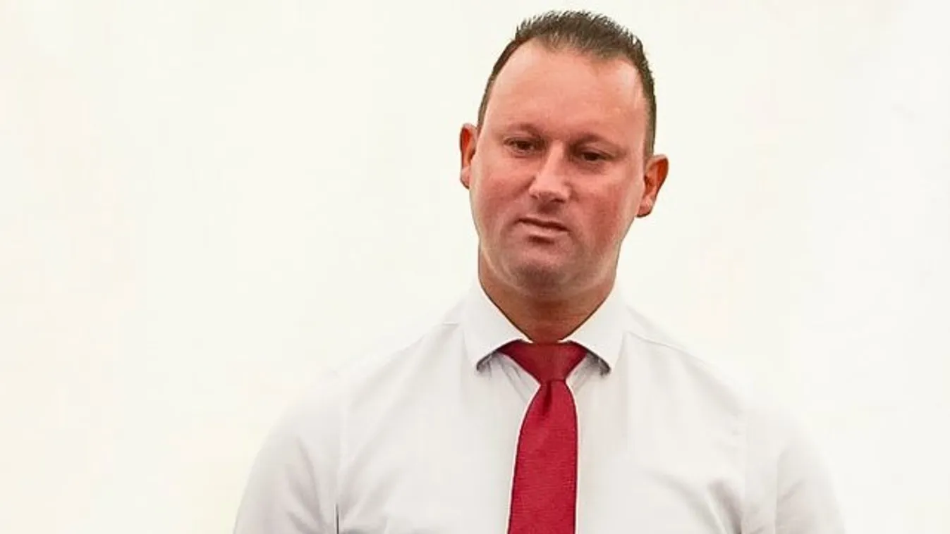 Alekosz megint vérig sértette a nőket