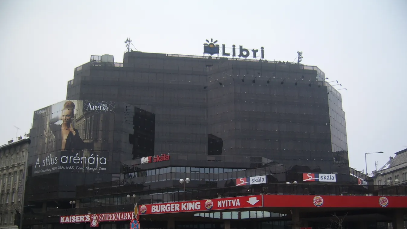 Pop up mozi nyílik a Skála Metró tetején
