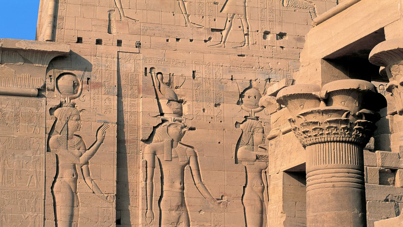 Későkori szarkofágot és múmiát találtak a dél-egyiptomi Asszuánban