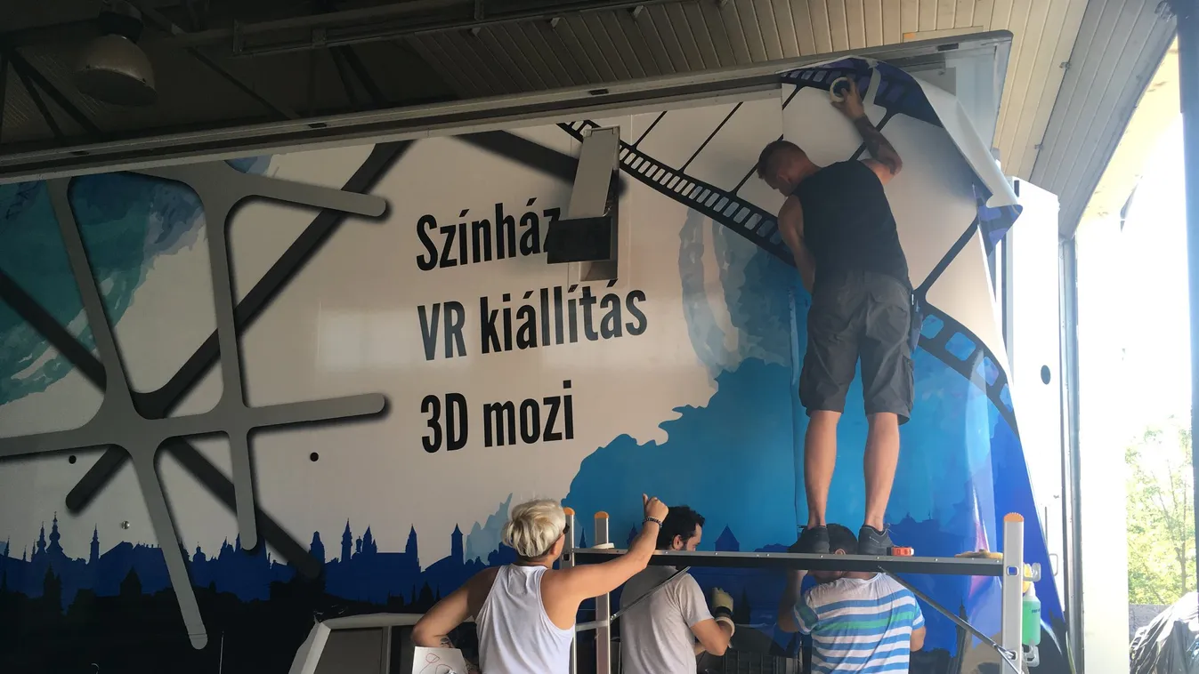 Kultúrkamiont indít az Esztrád Színház