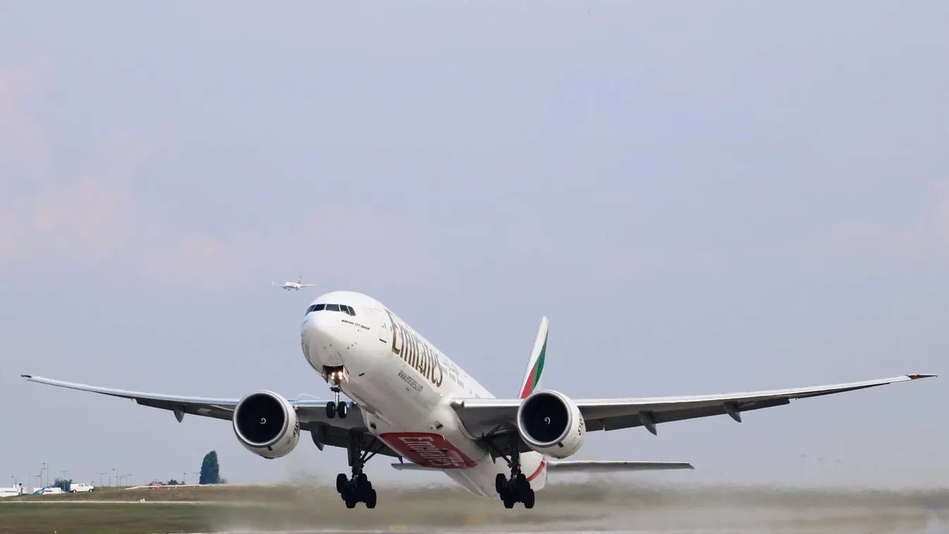 Egy Emirates gép összes utasa karanténba került influenza miatt