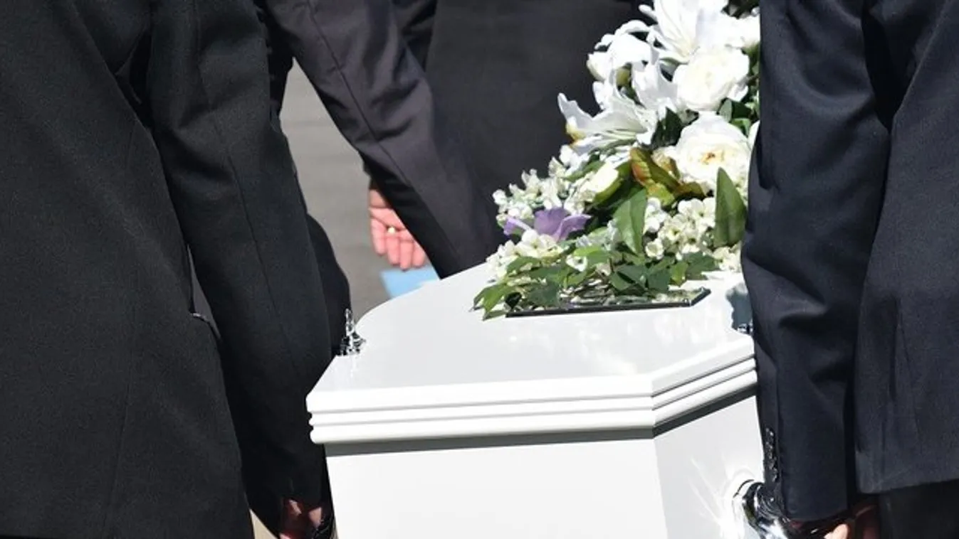 Instás élőzés, bio-gyász - így temetkezik 2018-ban, aki trend
