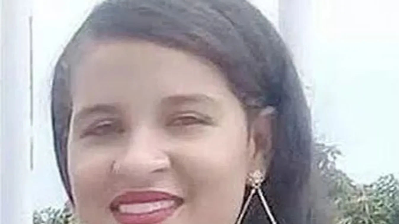 Egy pár annyira akart gyereket, hogy fához kötöztek egy terhes nőt, és kivágták a babáját