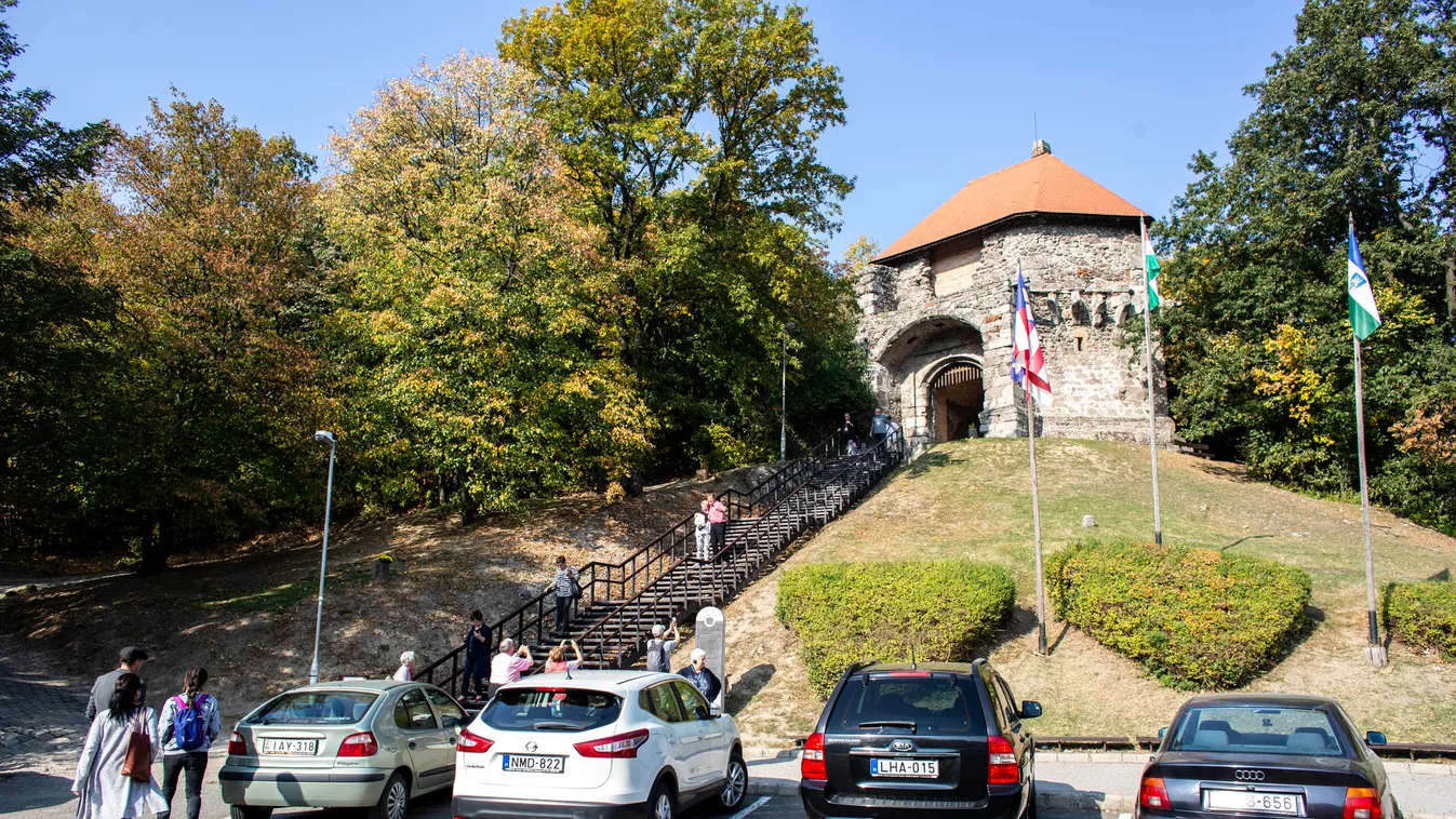 A Fellegvár, ahonnan ellopták a Szent Koronát