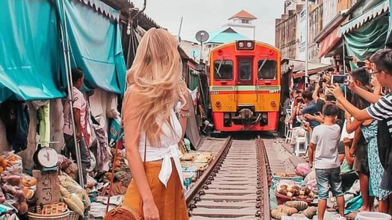 Vonat előtt szelfizett a blogger, keservesen megbánta